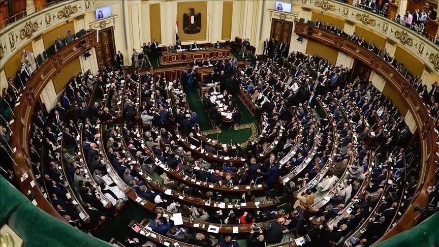 مصر لا تستبعد إلغاء انتخابات المرحلة الأولى من اقتراع البرلمان
