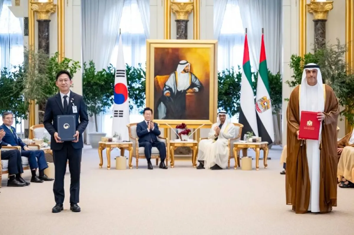 الرئيس الاماراتي والرئيس الكوري يشهدان تبادل عدد من مذكرات التفاهم والاتفاقيات بين البلدين