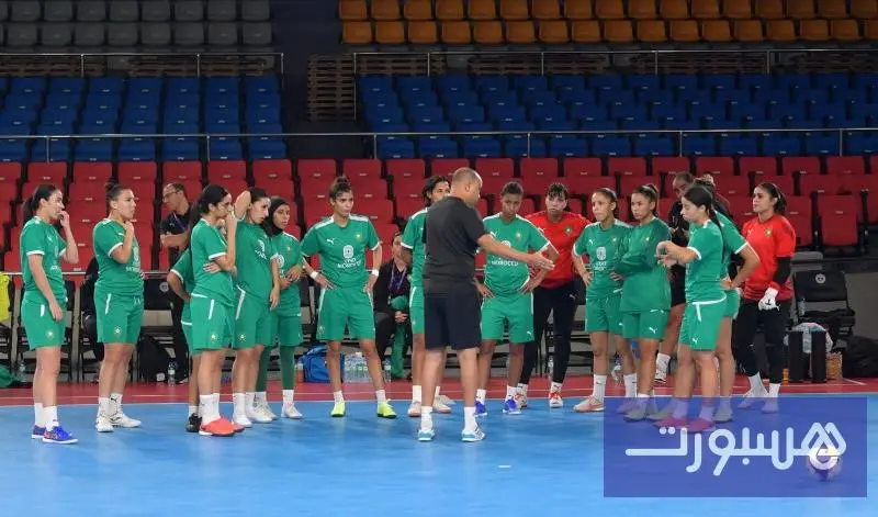 سيدات "الفوتسال" يباشرن الاستعدادات