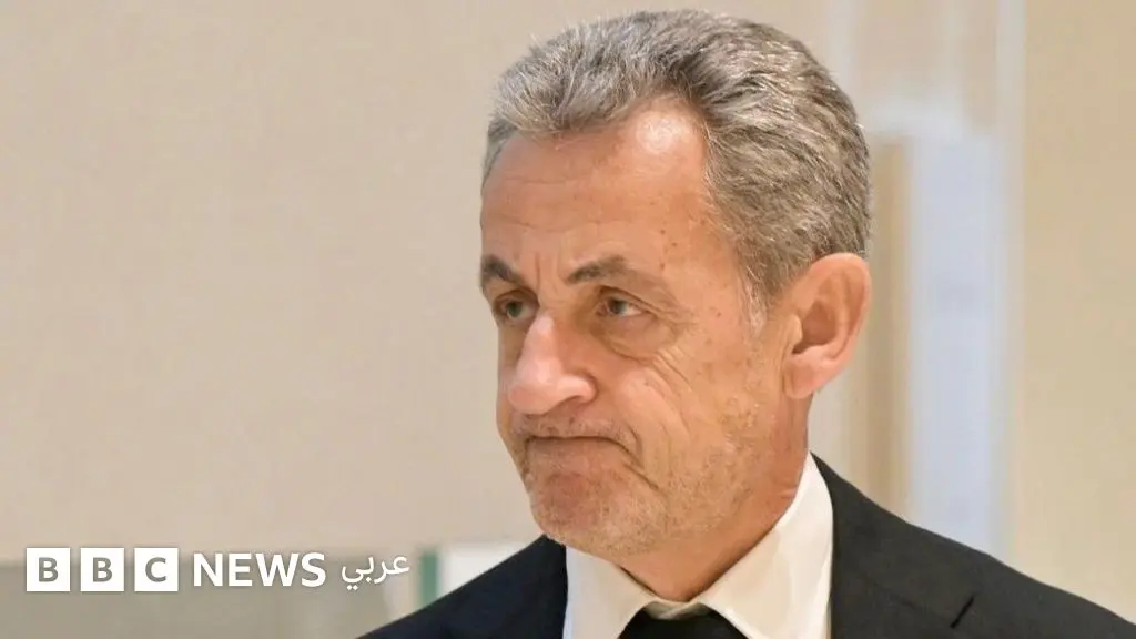 لماذا أفرج عن ساركوزي، وهل يعيده "شبح" القذافي إلى السجن؟