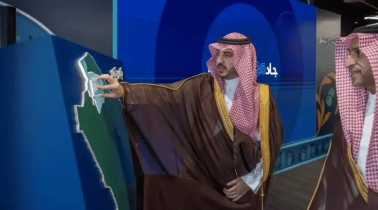 أمير الجوف يرأس الاجتماع الأول للجنة توحيد السياق الإعلامي بالمنطقة
