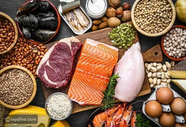 أضرار الإفراط في تناول البروتين على الكلى والبشرة