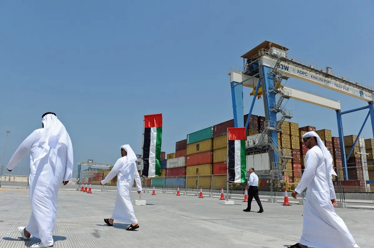 “موانئ أبوظبي” تستحوذ على 19.3% في “الإسكندرية لتداول الحاويات” مقابل 13.2 مليار جنيه