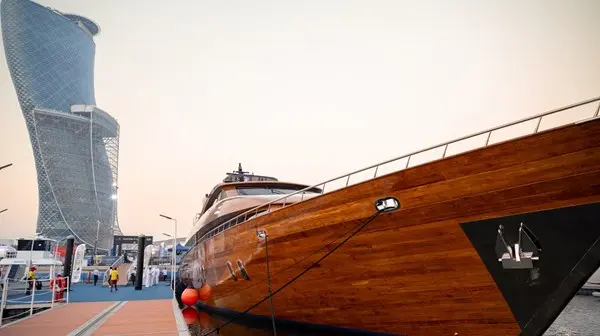 «أبوظبي الدولي للقوارب 2025».. ملتقى عالمي يجمع الحرفية بأحدث تقنيات الاستدامة