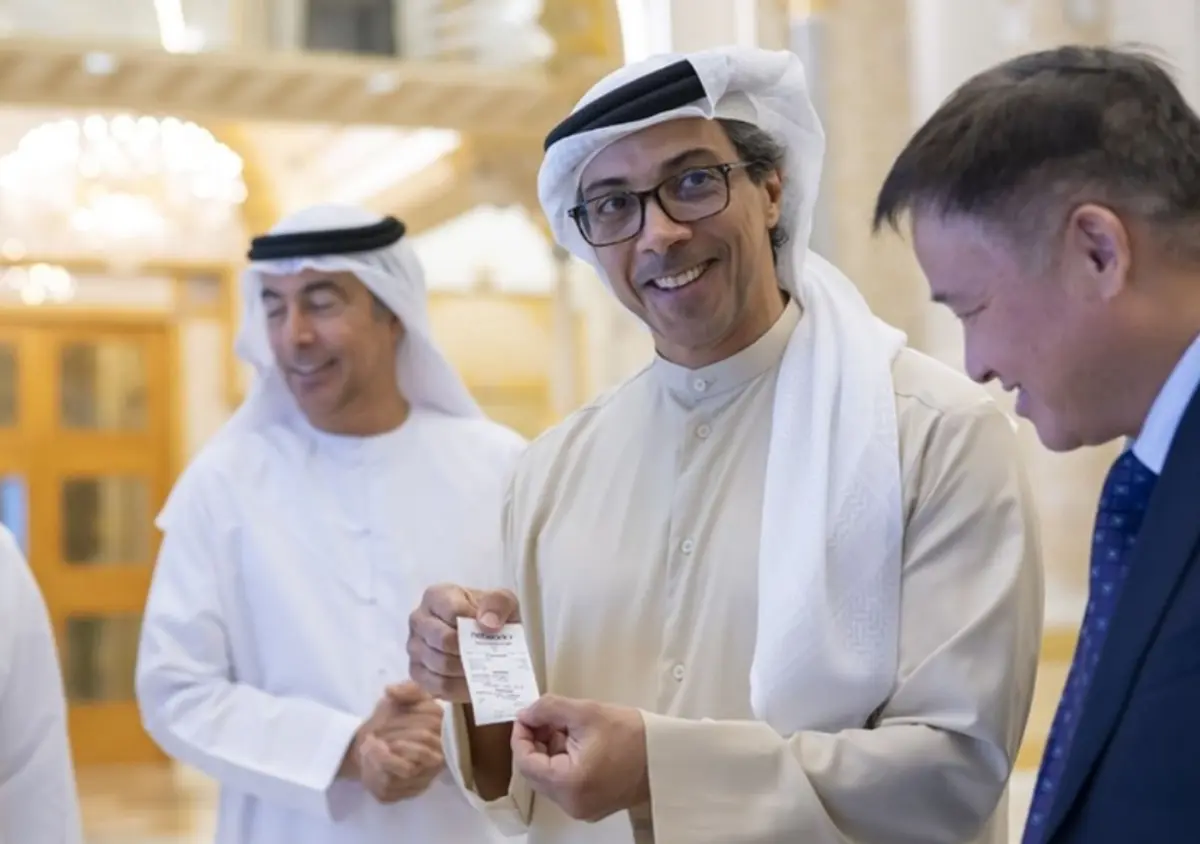 الإمارات والصين تنفذان أول عملية دفع رقمية عابرة للحدود عبر شبكة “جسر”