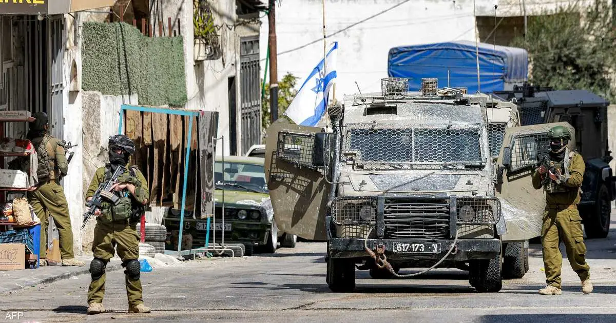 إسرائيل تقتل 5 جنوبي قطاع غزة.. وشابين في الضفة