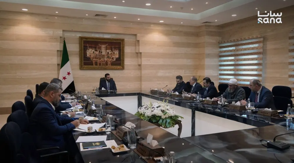 الرئيس الشرع يترأس اجتماعاً لبحث تحديث المناهج وتأهيل المدارس