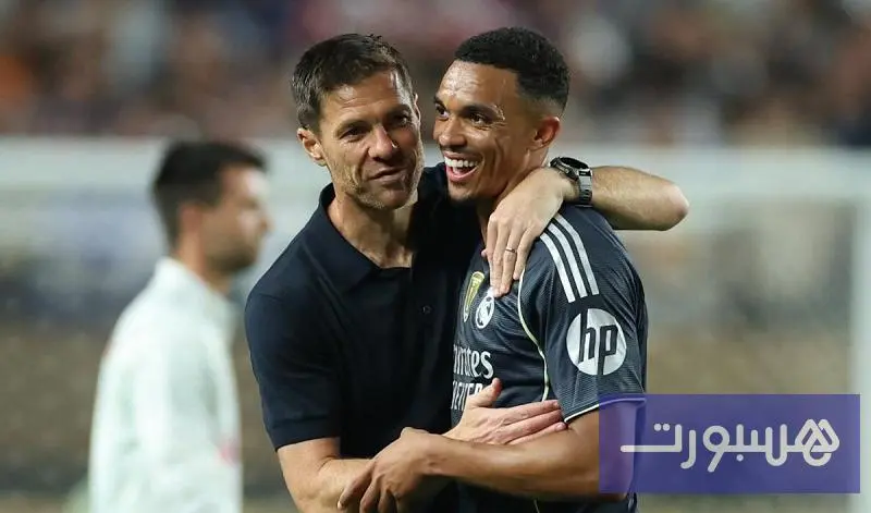 تشابي ألونسو يشيد بالإنجليزي ألكسندر أرنولد ويكشف موعد عودته لريال مدريد