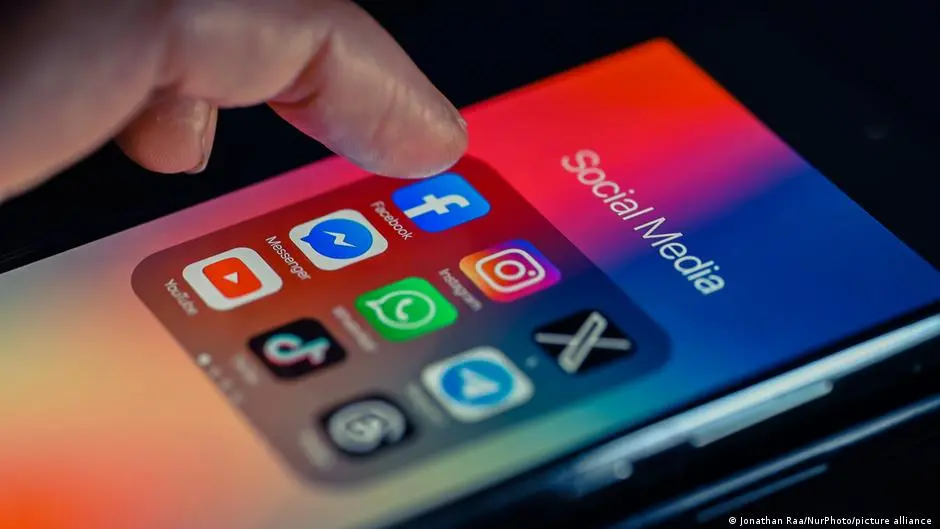 هل أخفت ميتا أدلة على أضرار نفسية خطيرة لوسائل التواصل؟