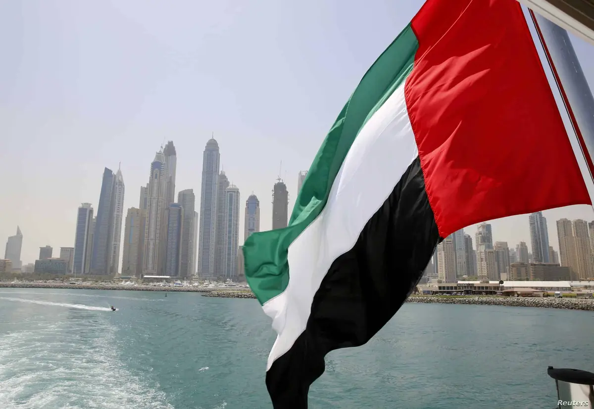 تحذيرات إماراتية من تصاعد هجمات الشحن الخبيث.. منافذ عامة تهدد بيانات المسافرين