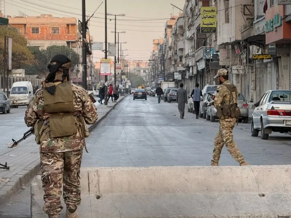 الأمن السوري يعلن نجاحه في فرض الاستقرار بحمص وسط تحقيقات مكثفة