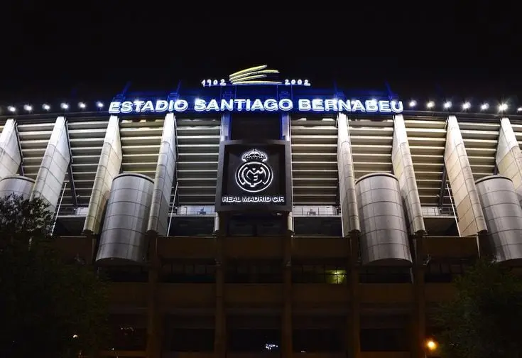 ريال مدريد يفتح باب الاستثمار للمرة الأولى ببيع 5% من النادي