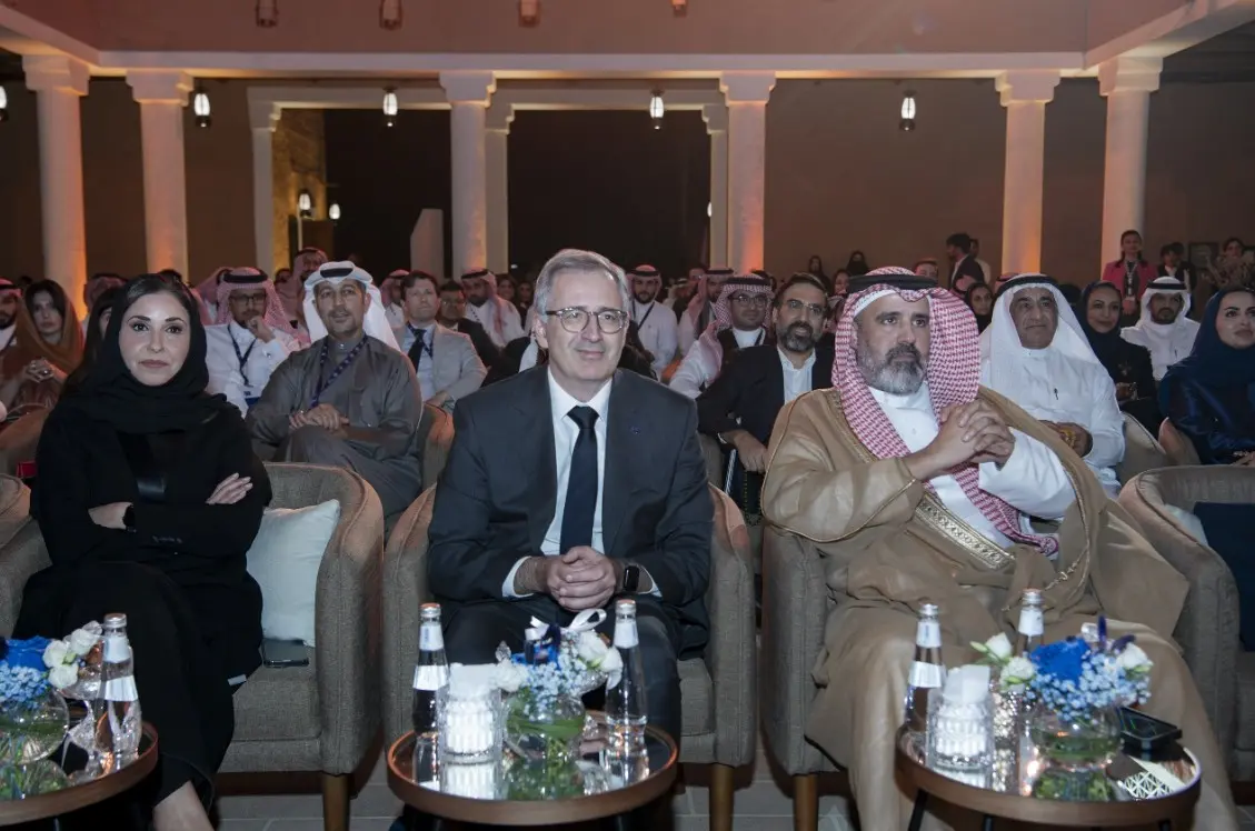 كلية لندن لإدارة الأعمال تفتتح مكتبها الجديد في المملكة