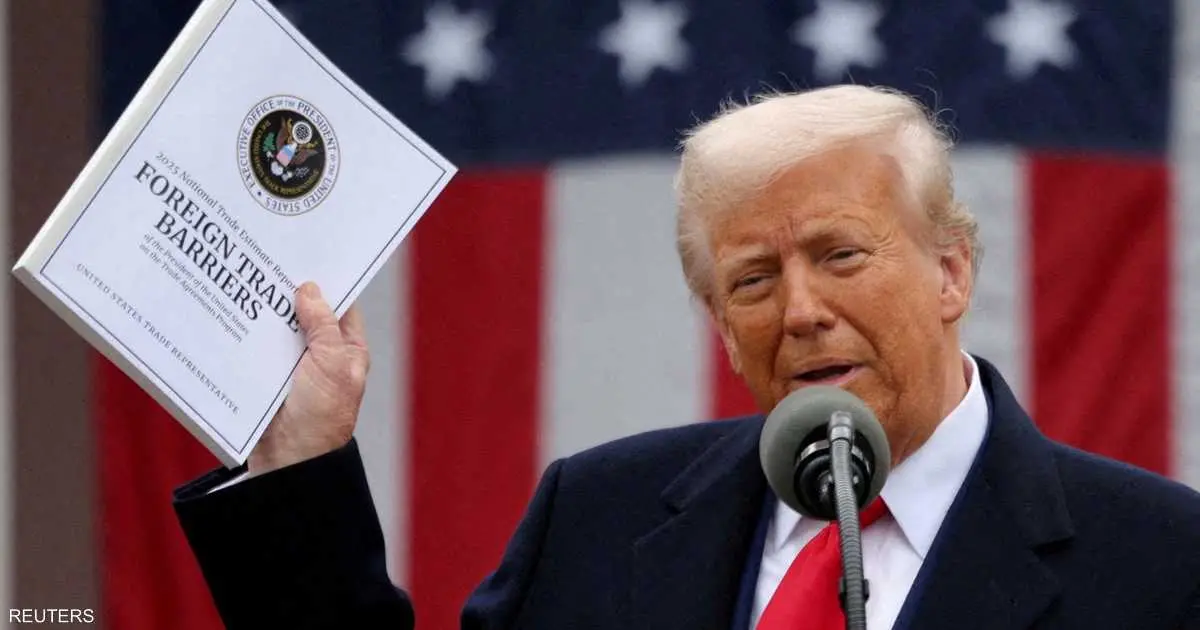 ترامب يؤكد انتظاره لقرار المحكمة العليا بشأن الرسوم الجمركية