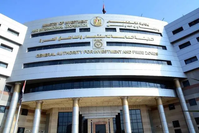 مصر تدعو رجال الأعمال الجزائريين لتوسيع وجودهم بالسوق المحلية