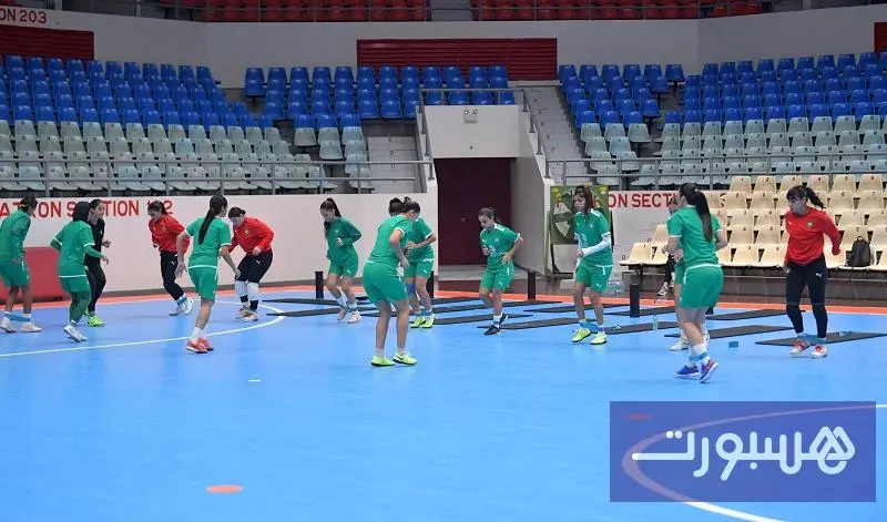"لبؤات الفوتسال" يحضرن للقاء بولونيا