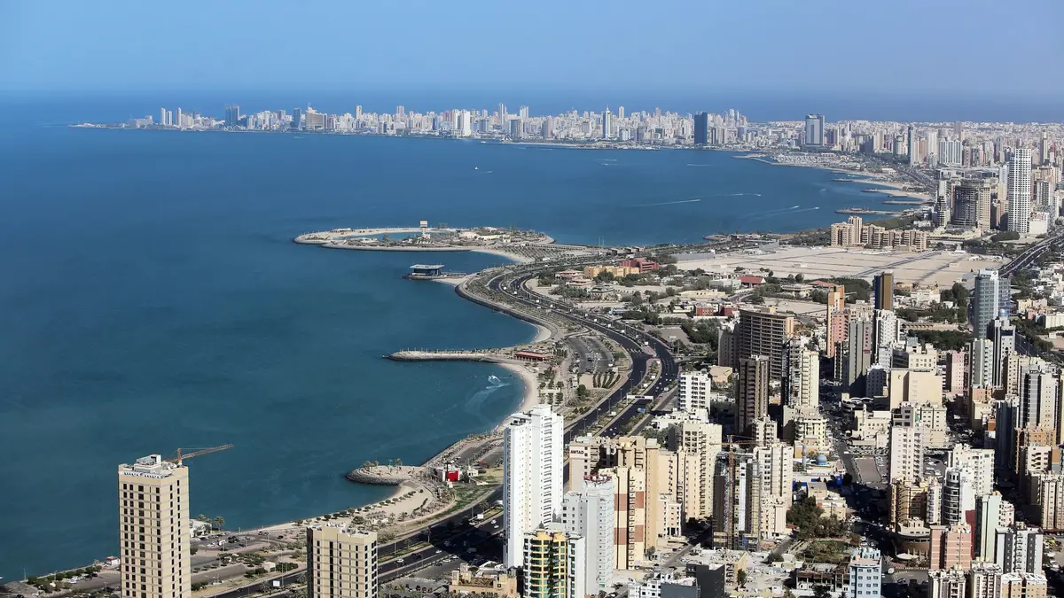 الكويت: ضبط مواطن ينتمي لـ"جماعة محظورة" خططت لاستهداف دور عبادة