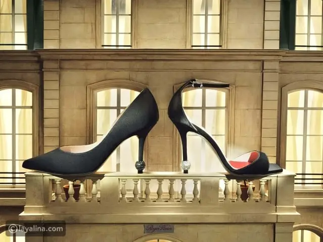 مجموعة Roger Vivier للعطلات 2025: سحر باريس بتصاميم احتفالية