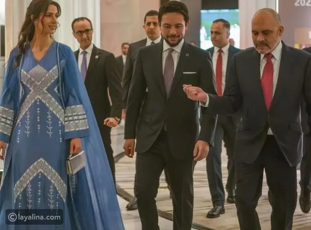 تفاصيل إطلالة الأميرة رجوة في احتفال اليوبيل الماسي لكرة القدم الأردنية