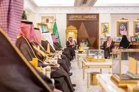 أمير القصيم يرأس اجتماع دعم استراتيجية التنمية الاقتصادية بالمنطقة
