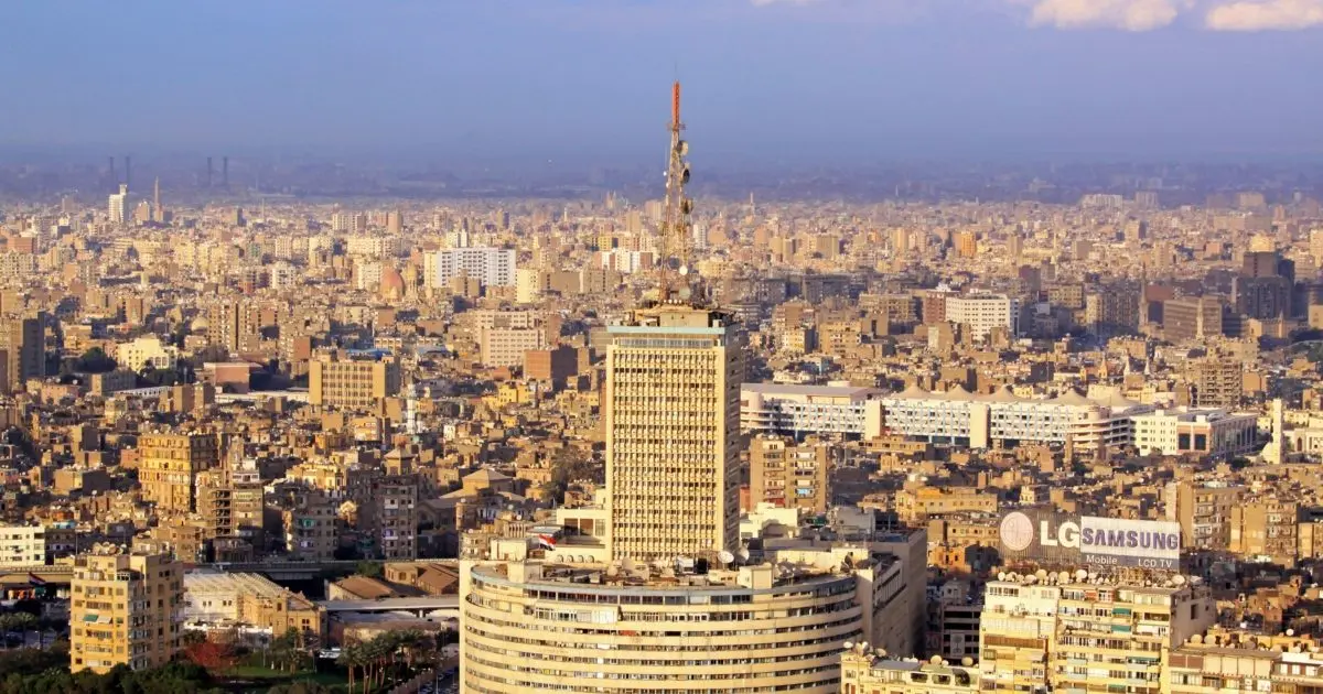 مصادر: عين الحكومة المصرية على عوائد الشقق المؤجرة وخطة لتحويل السكني إلى “فندقي” وتقنين الضرائب