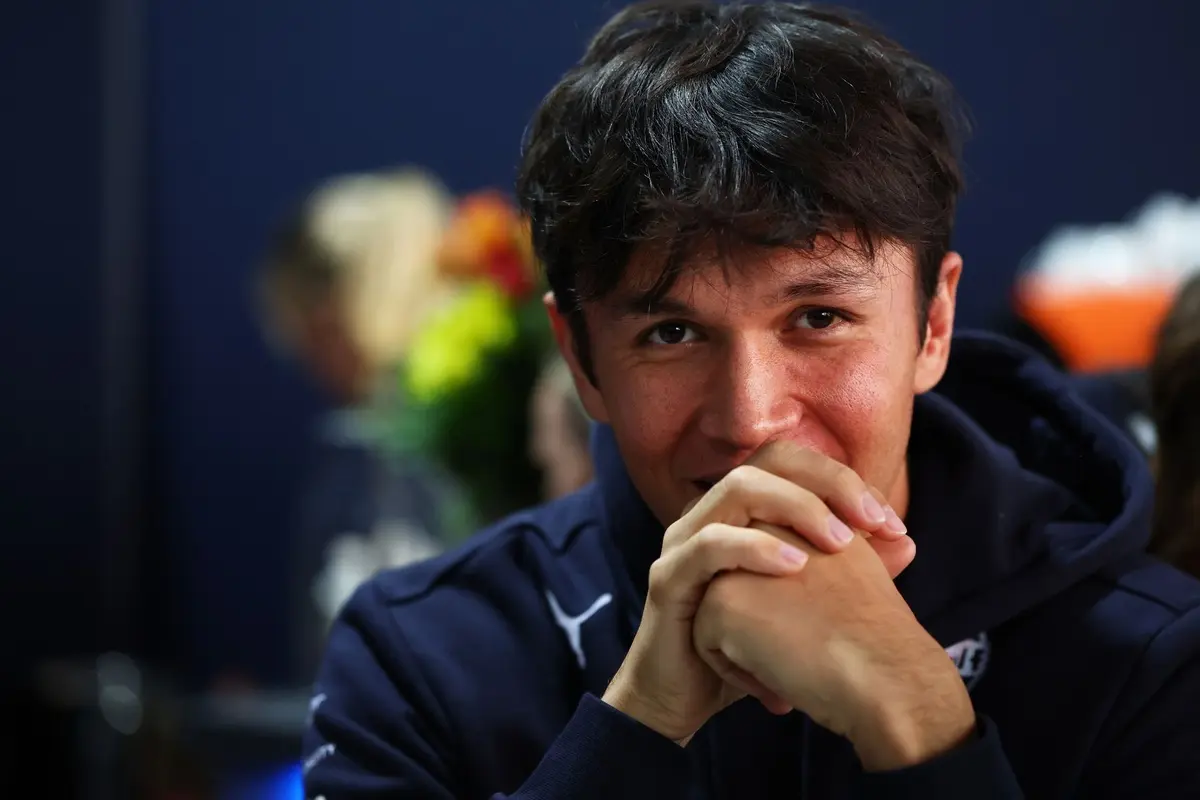 Alex Albon on returning to &ldquo;old school&rdquo; racing after Las Vegas radio issues