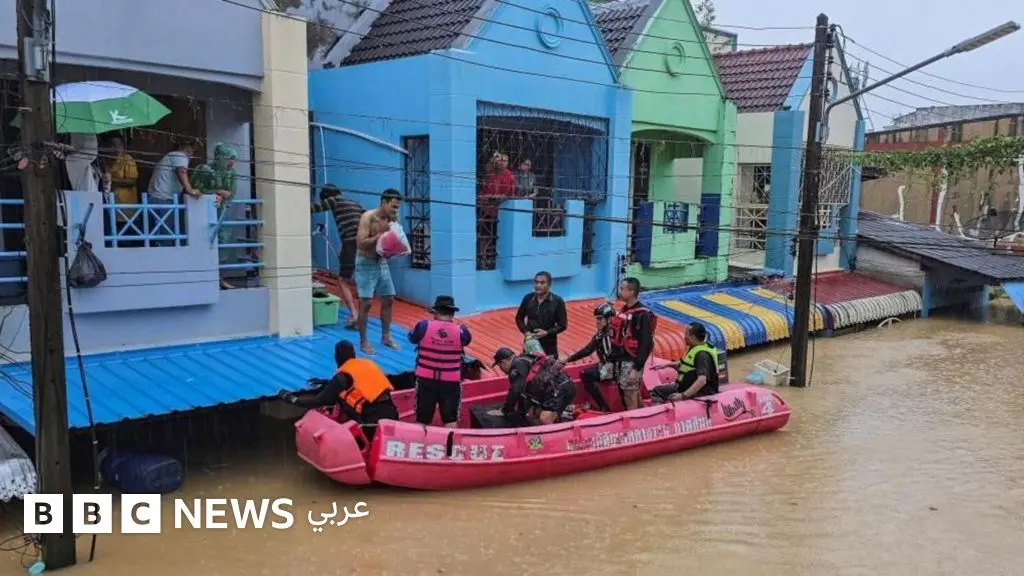 فيضانات تايلاند الكارثية تقتل العشرات