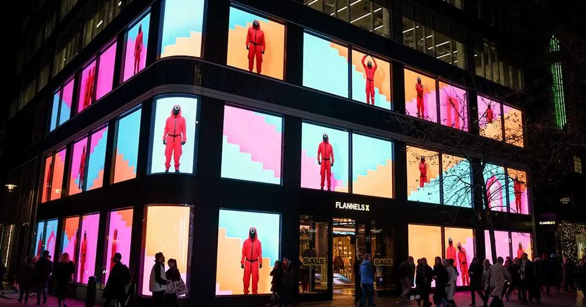 "ملتيبلاي ميديا جروب" تستحوذ بنسبة 100% على "لندن لايتس"