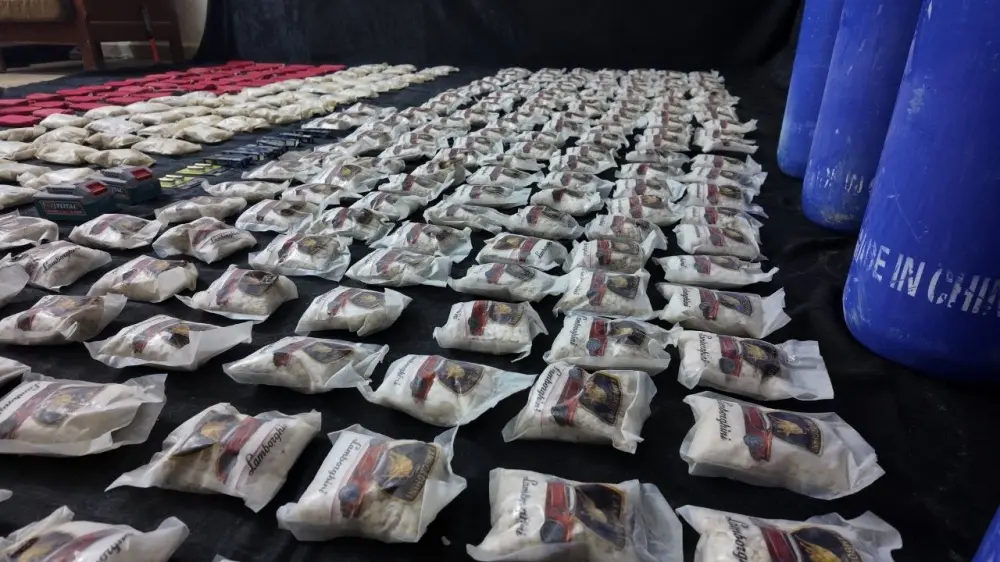 إحباط تهريب كميات كبيرة من الكبتاغون والحشيش في البادية السورية