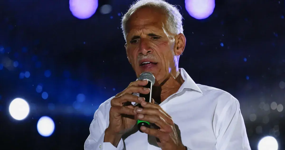 تيتو عصفورة.. يميني من أصول فلسطينية يدعمه ترمب في انتخابات هندوراس