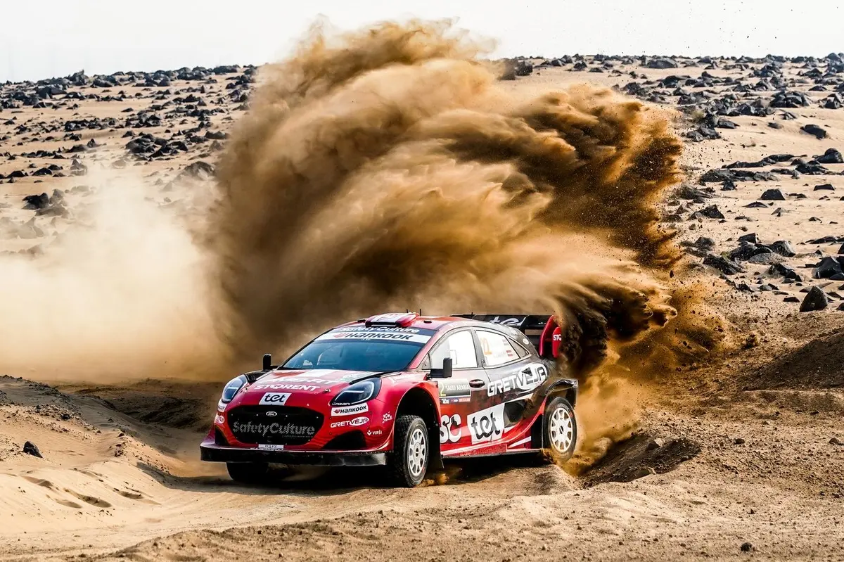 WRC Saudi Arabia: Martins Sesks leads after dramatic, puncture-filled day