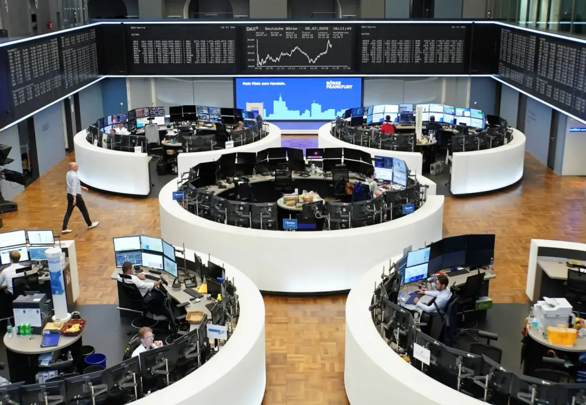 ارتفاع طفيف للأسهم الأوروبية مع ترقب المستثمرين لخفض الفائدة الأمريكية