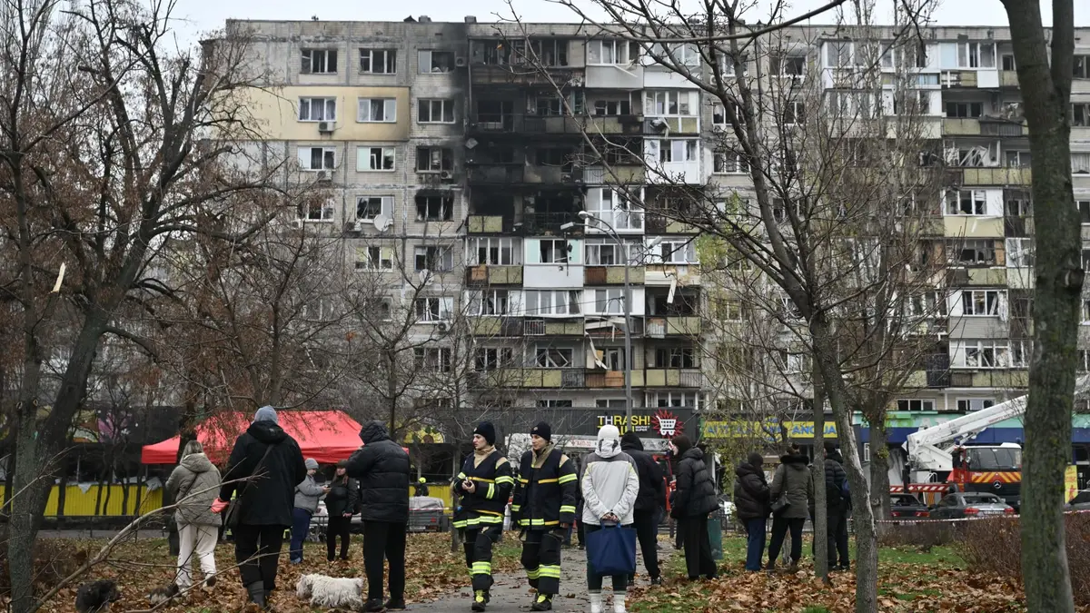 روسيا تشن أكبر هجوم بطائرات مسيرة وصواريخ على أوكرانيا منذ شهر
