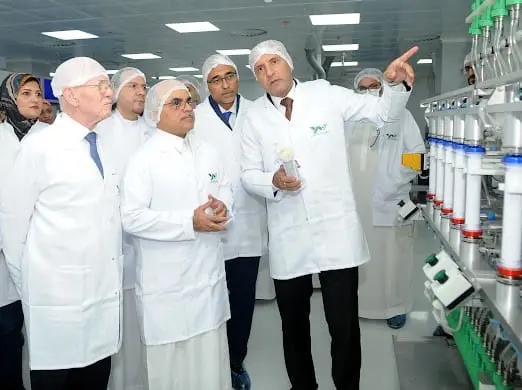نائب وزير الصناعة السعودى يزور مصنع «وادى النيل إشتيو» لتصنيع فلاتر الغسيل الكلوى