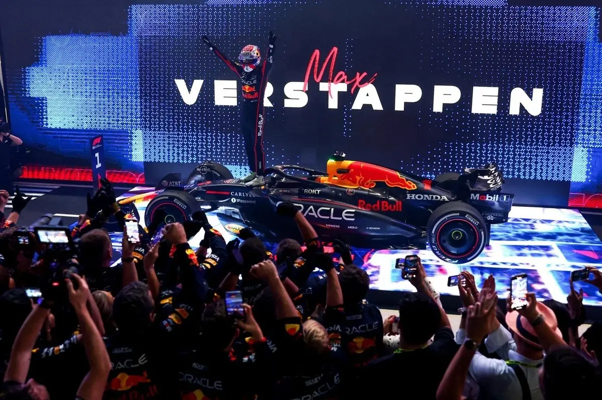 F1 Qatar GP: Max Verstappen wins from Oscar Piastri, taking title fight to Abu Dhabi