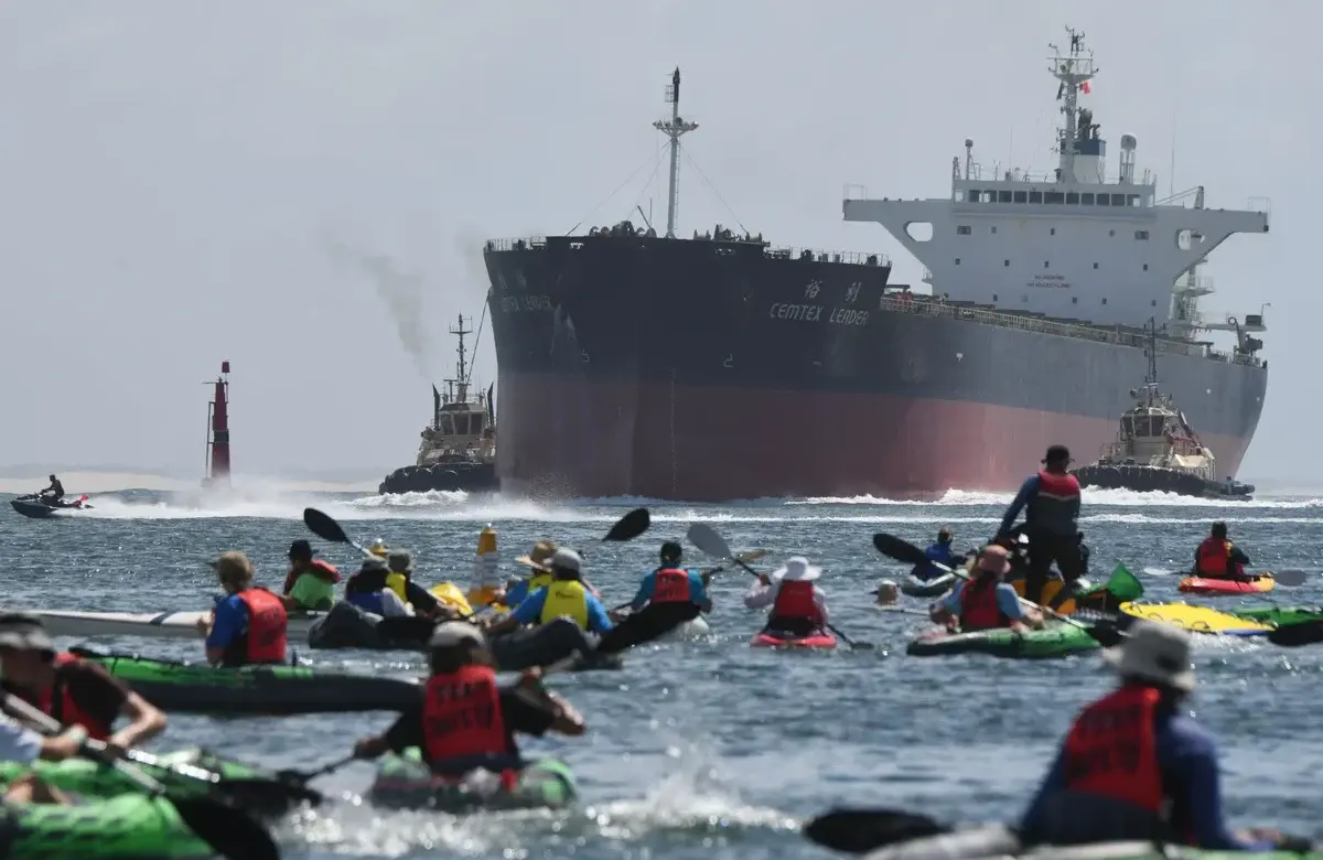 ميناء تصدير الفحم الأسترالي يستعد للعمل بعد هجوم نشطاء المناخ - الطاقة