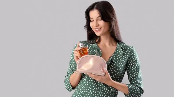 6 عطور تزيد جاذبية إطلالتكِ في خريف 2025