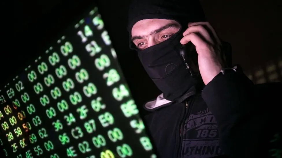 كيف يستغل المحتالون الرقميون الذكاء الاصطناعي في موسم التخفيضات؟