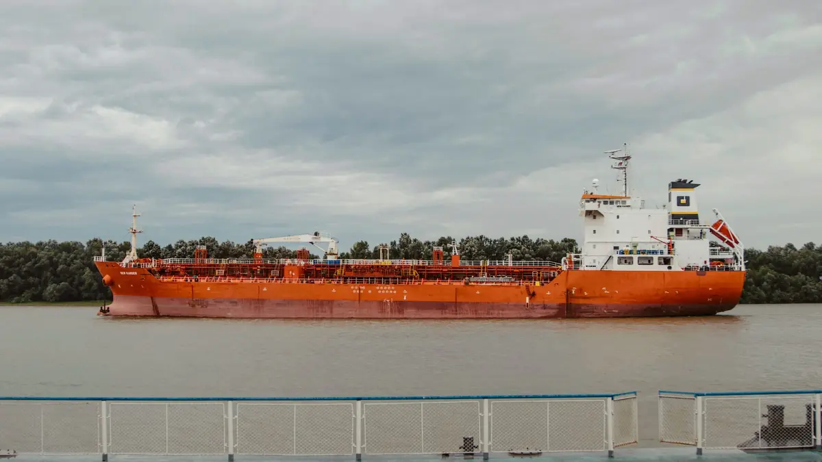 أول تعليق لتركيا بعد استهداف ناقلتي نفط داخل مياهها الإقليمية