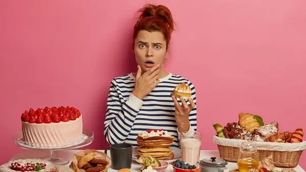 تجاهلي رغبتك في تناول السكر.. بهذه الخطوات