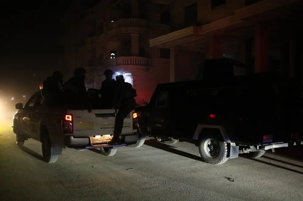 تفكيك خليتين لـ داعش في إدلب وضبط أسلحة ومتفجرات