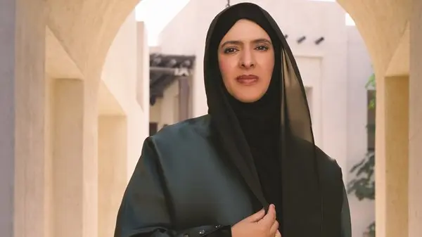عزة القبيسي: الفن وسيلتي لنقل قصة الإمارات وهويتها