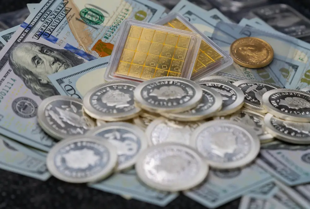 ارتفاع أسعار الفضة بأكثر من 2% وسط ضغوط شح الإمدادات ورهانات خفض الفائدة