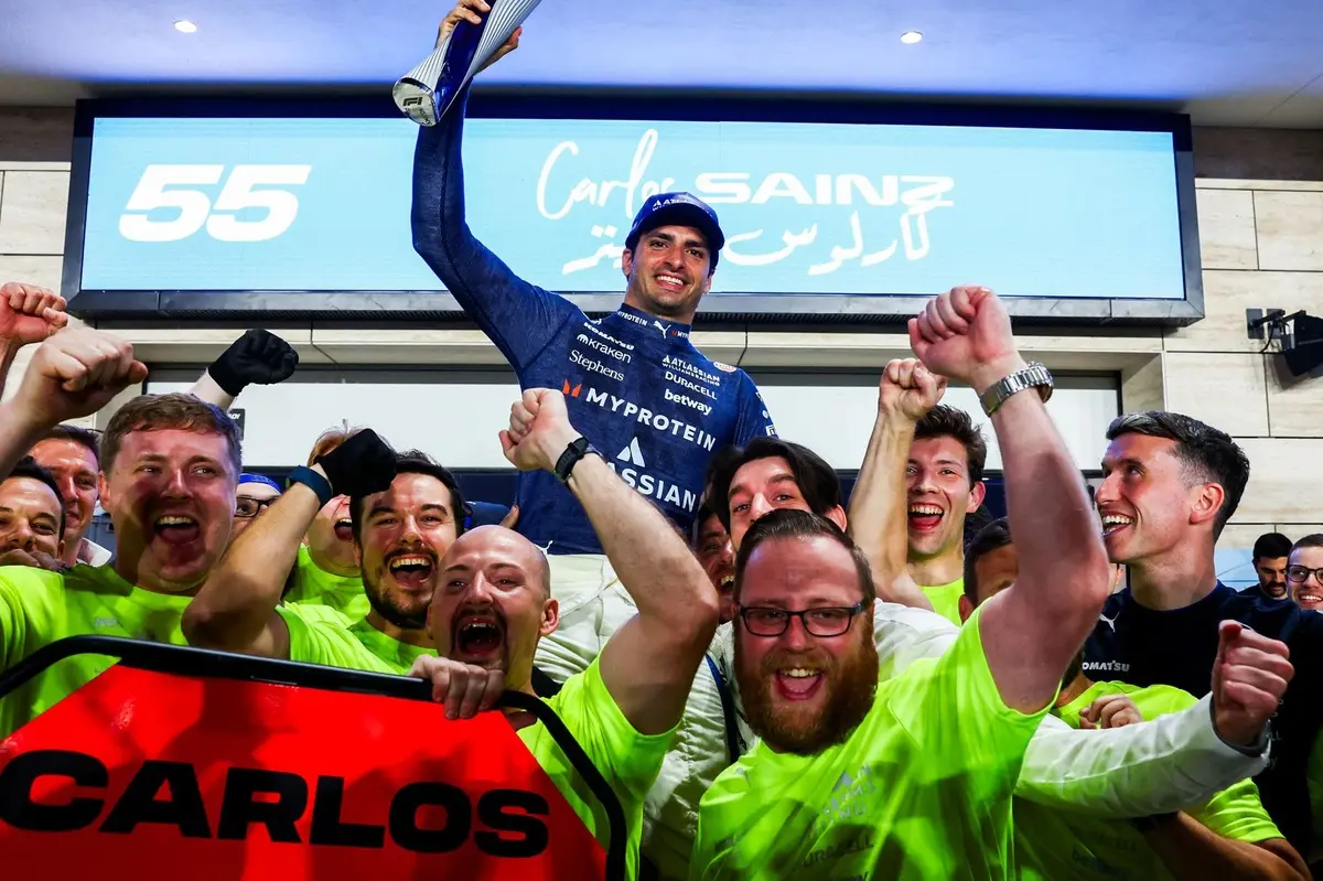 Who slept best last night: Carlos Sainz