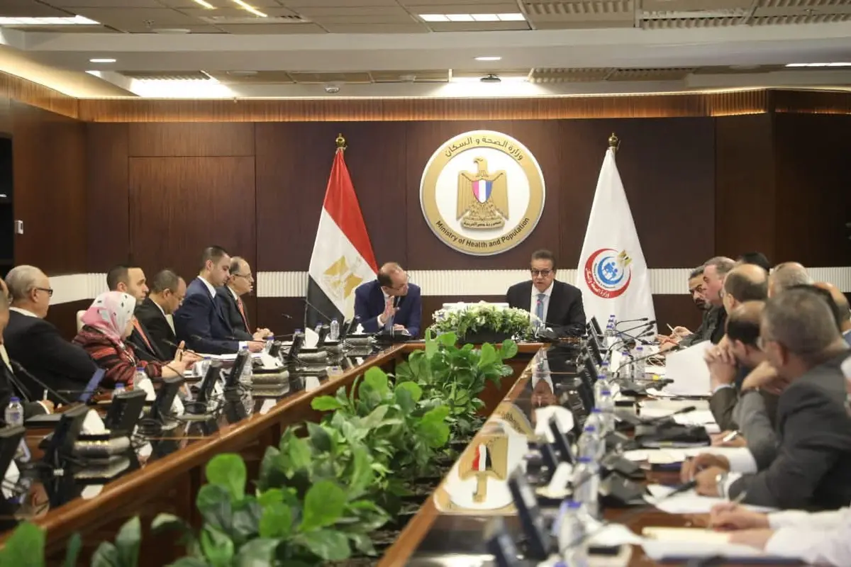 وزير الصحة يبحث مع وزير المالية انتظام سلاسل توريد الأدوية والمستلزمات الطبية