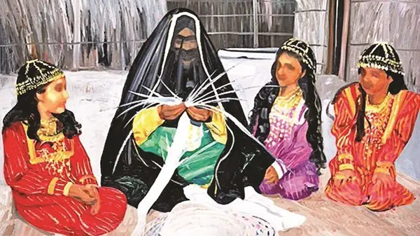 تشكيليات إماراتيات يعبرن عن الهوية وروح الاتحاد