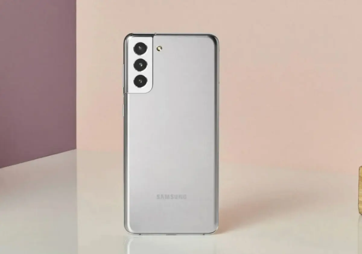 سامسونج تفاجئ مستخدمي Galaxy S21 بتحديث أمني جديد