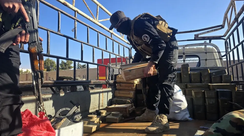 القبض على 3 من عناصر داعش وضبط أسلحة ومتفجرات في ريف دمشق