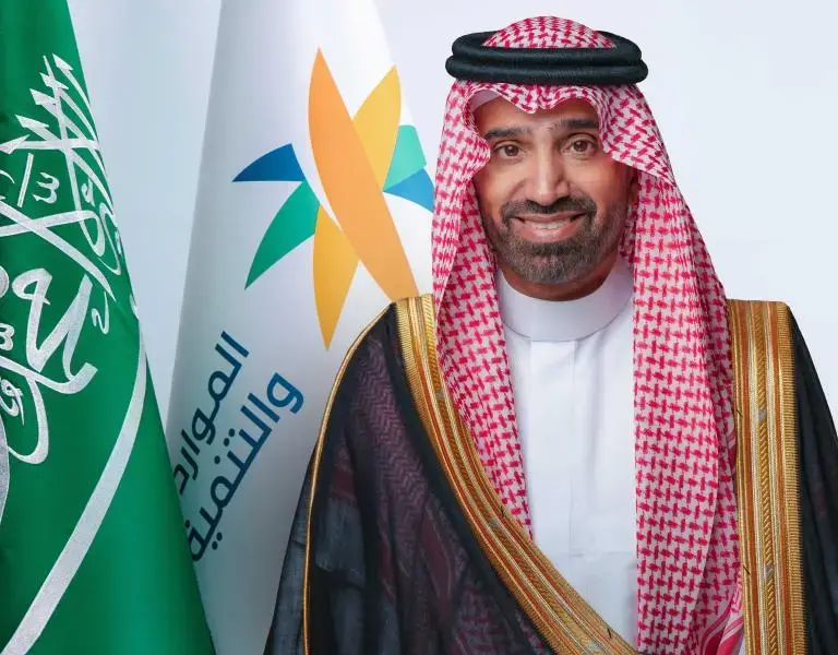 وزير الموارد البشرية: مشاركة المرأة السعودية في سوق العمل بلغت 35.4%