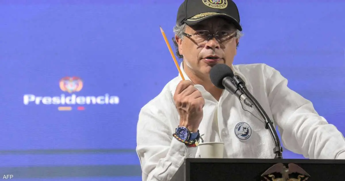 بيترو يحذر ترامب: لا توقظ النمر.. مهاجمتنا تعني إعلان الحرب